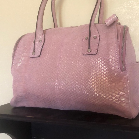 B. makowsky shimmer tote - Picture 6 of 8